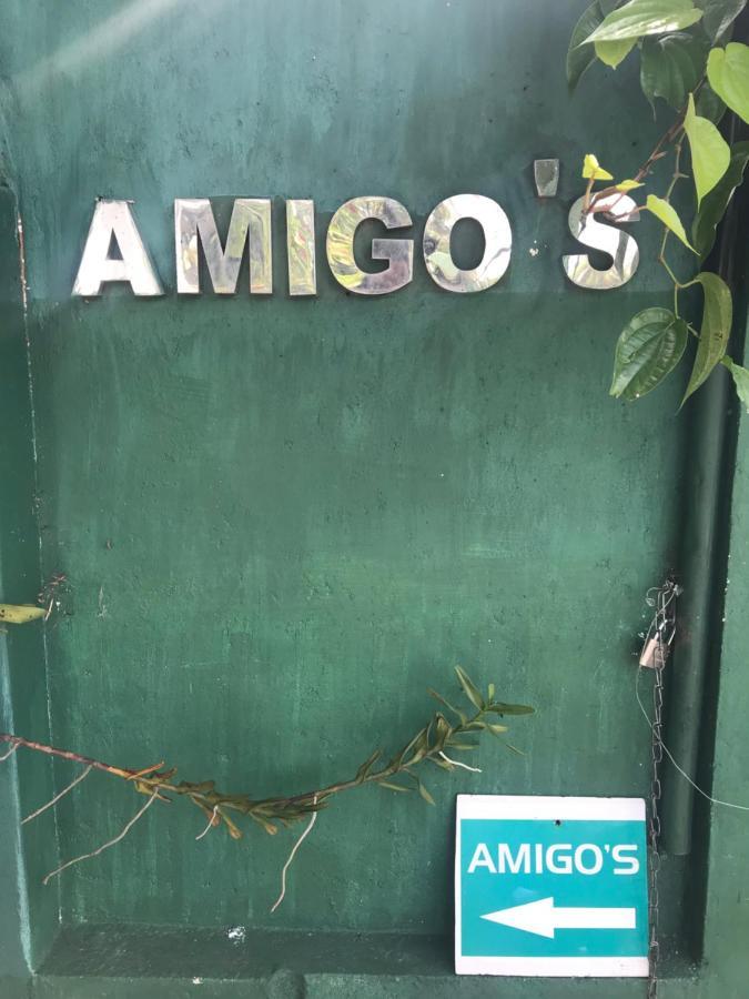 Amigo'S Home Stay Kandy Bagian luar foto